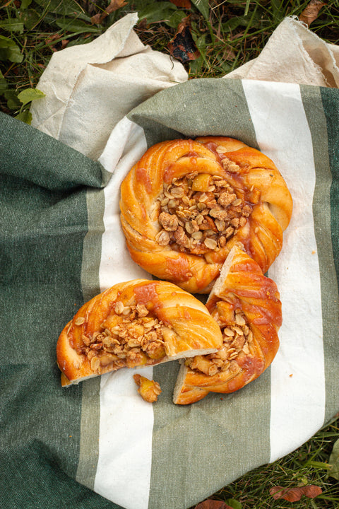 Apple and Miso Caramel Nest