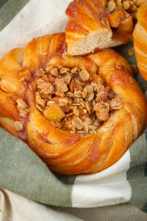 Apple and Miso Caramel Nest