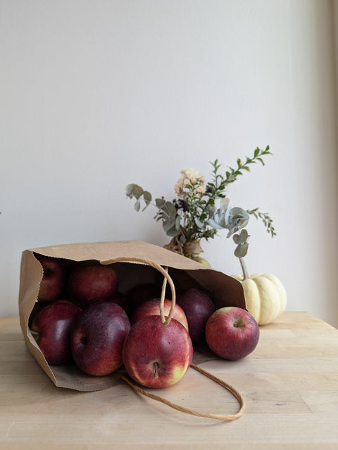 Organic lobo apples